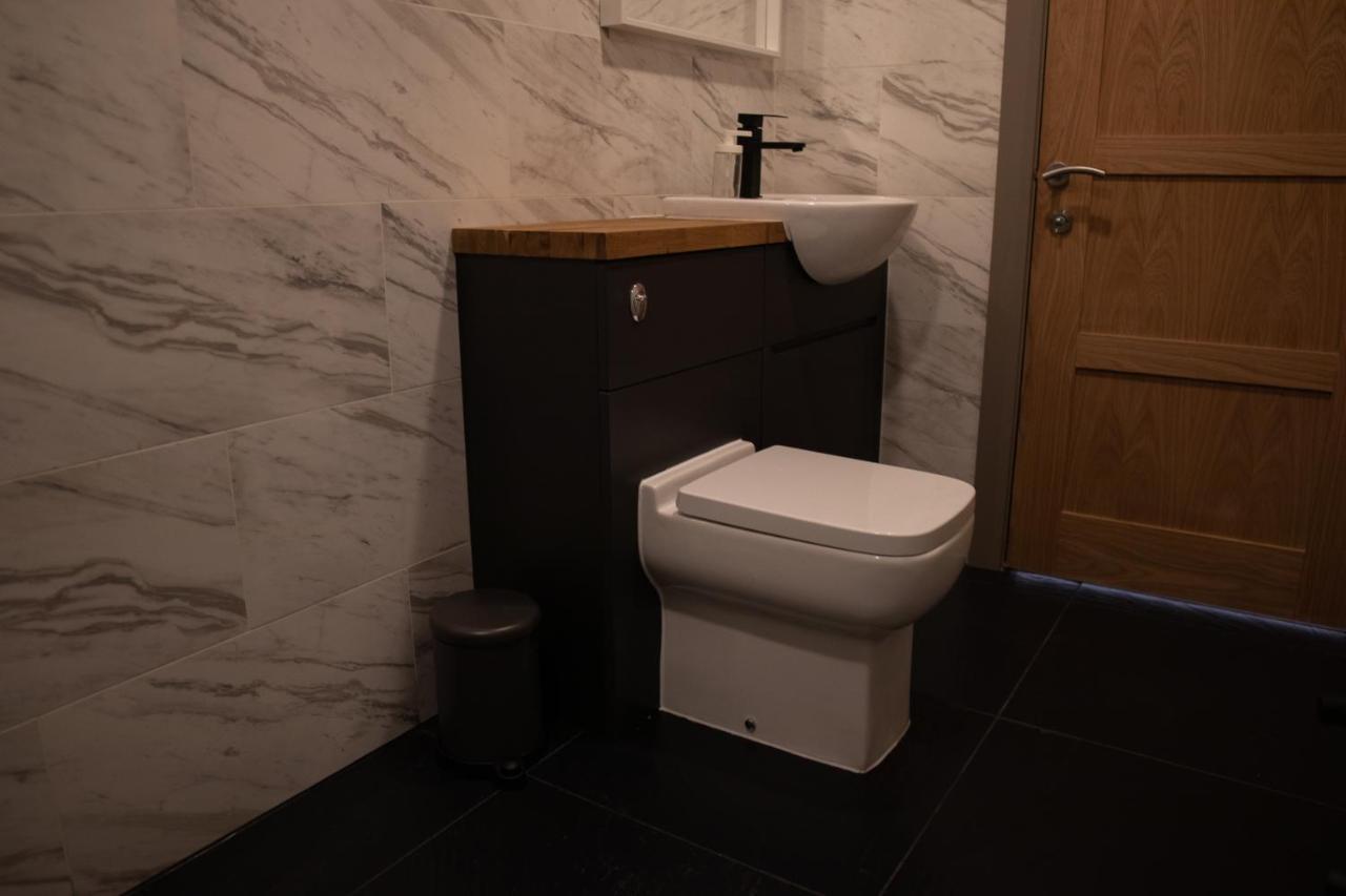Unique Barn Conversion In Saddleworth Oldham Bagian luar foto